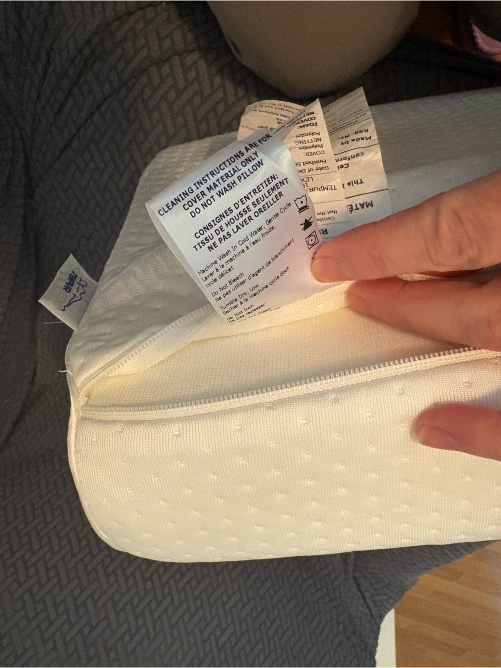 Tempur-Pedic pillow - Picture 7 of 8
